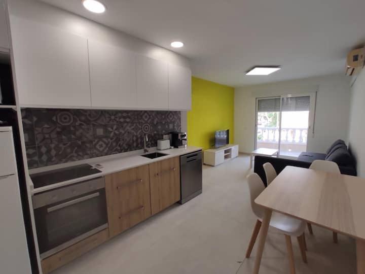 Acogedor Apartamento A 100 Mtr De La Playa, 1 Dormitorio Y Salon Con Sofa Cama 奥罗佩萨德尔马 外观 照片